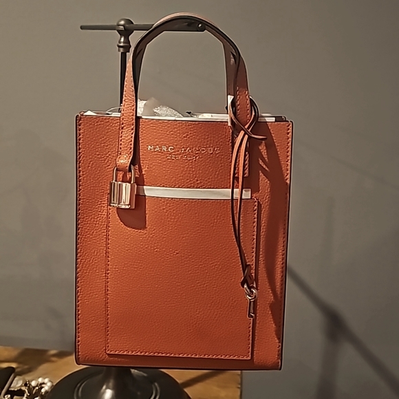 Marc Jacobs New Micro Leather Cross Body Tote - Picture 1 of 5